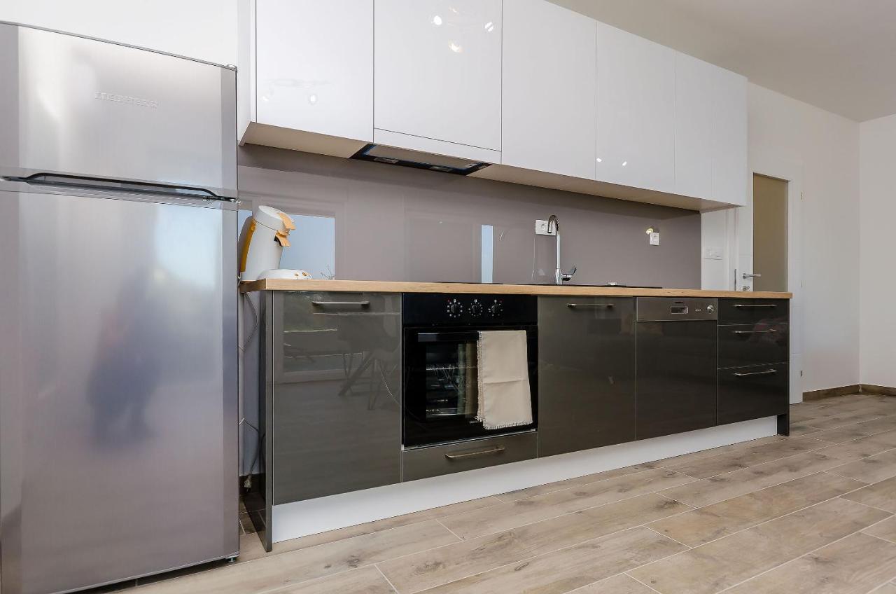 Apartment Rozalia Трогир Экстерьер фото